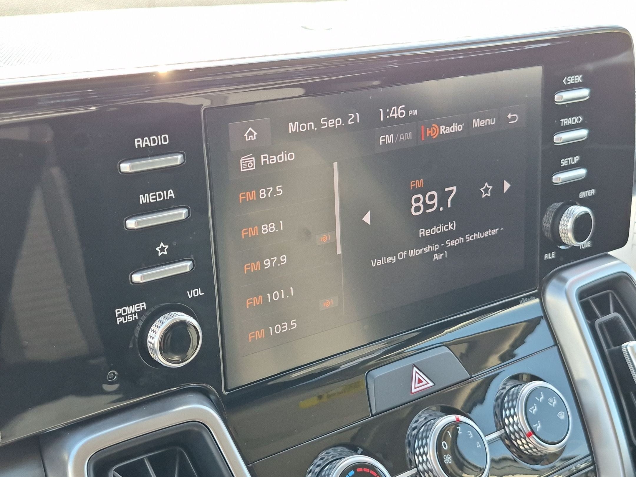 Certified 2023 Kia Sorento LX FWD image 17