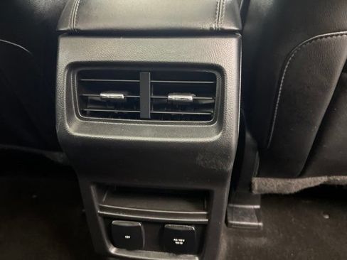 Used 2019 Ford Edge SEL w/ Equipment Group 201A AWD/4WD image 23