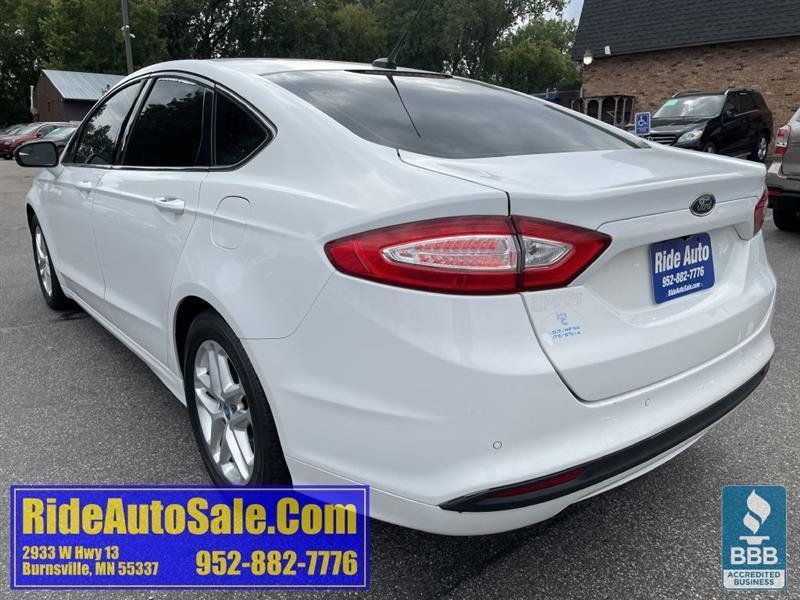Used 2013 Ford Fusion SE FWD image 7