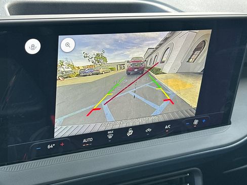 New 2026 Ford Maverick XL image 18