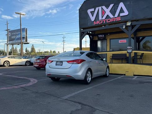 Used 2013 Hyundai Elantra GLS FWD image 5