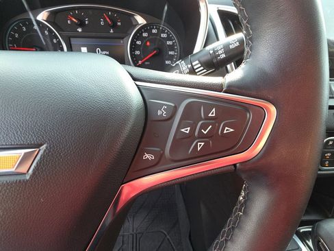 Used 2024 Chevrolet Equinox Premier image 19