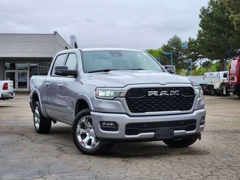 Used 2025 RAM 1500 Big Horn AWD/4WD image 1
