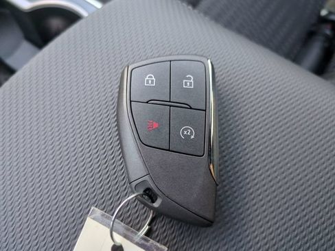 New 2026 Chevrolet Equinox LT w/ Safety and Technology Package FWD image 29