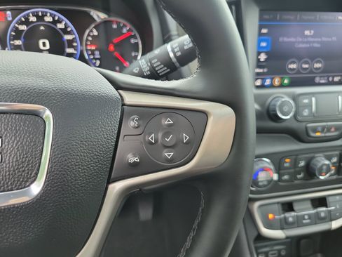 Used 2024 GMC Terrain Denali w/ Denali Premium Package image 21