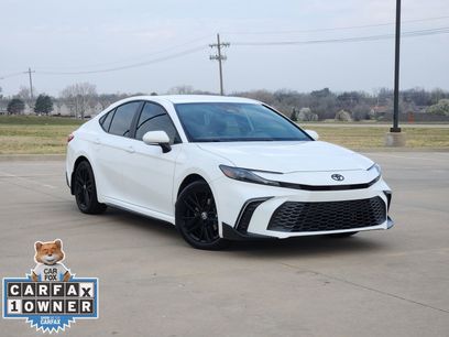 Used 2025 Toyota Camry SE w/ Convenience Package