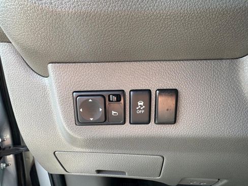 Used 2020 Nissan NV 3500 SV image 34