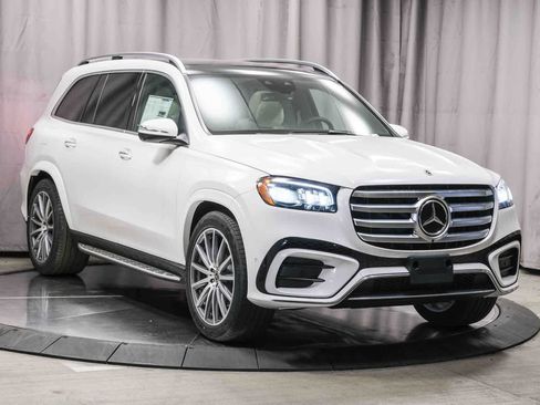 New 2026 Mercedes-Benz GLS 580 4MATIC image 5