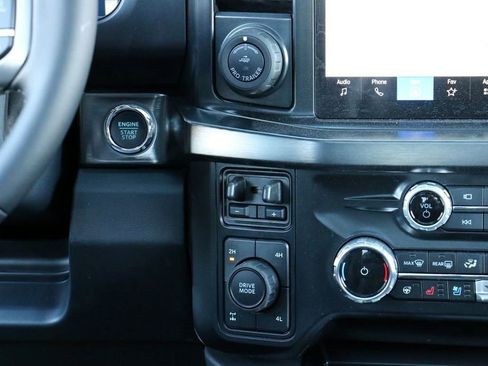 New 2026 Ford F250 Lariat w/ Black Appearance Package image 35