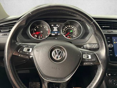 Used 2018 Volkswagen Tiguan SE FWD image 7