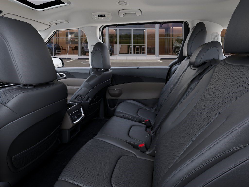 New 2027 Kia Carnival SX FWD image 18