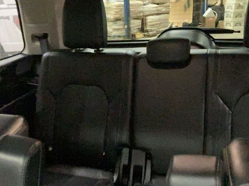 Certified 2021 Ford Expedition Platinum image 12