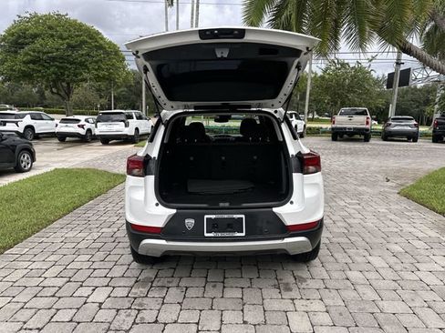 Used 2022 Chevrolet TrailBlazer LT w/ Convenience Package AWD/4WD image 28