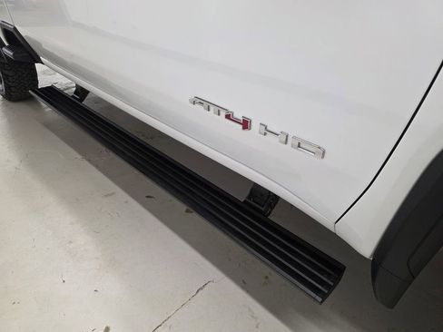 Used 2024 GMC Sierra 2500 AT4 w/ AT4 Premium Plus Package image 60