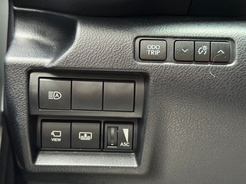 Used 2023 Lexus IS 500 w/ Accessory Package RWD image 18