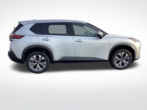 Used 2023 Nissan Rogue SV image 10