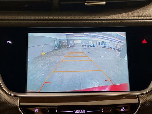 Used 2017 Cadillac XT5 Premium Luxury w/ LPO, Wheel Lock Package FWD image 10
