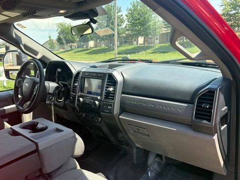 Used 2022 Ford F250 XLT w/ XLT Premium Package AWD/4WD image 14