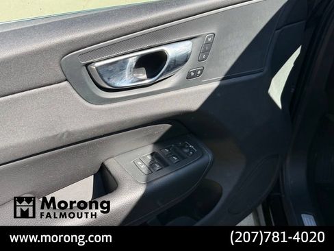 Used 2021 Volvo XC60 T6 Momentum w/ Premium Package AWD/4WD image 23