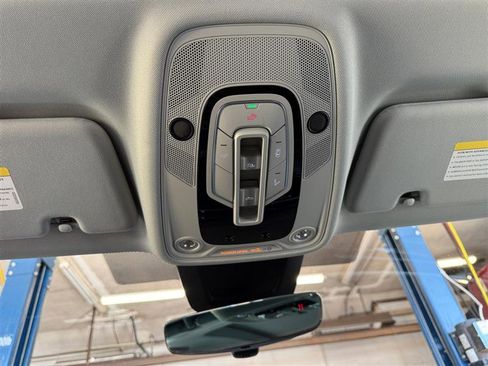 Used 2024 Audi Q8 Premium Plus w/ Premium Plus Package image 28