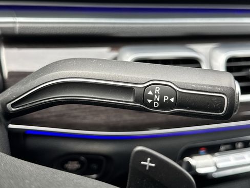 Used 2020 Mercedes-Benz GLE 350 4MATIC image 36