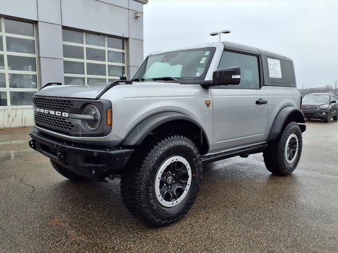 Certified 2024 Ford Bronco Badlands image 3