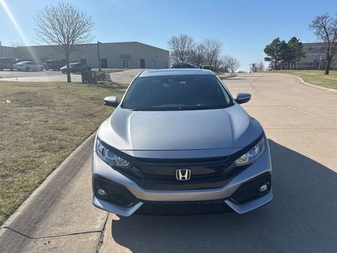 Used 2019 Honda Civic EX image 8