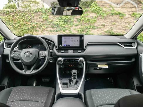 Certified 2025 Toyota RAV4 XLE FWD image 14