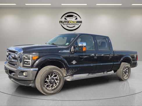 Used 2011 Ford F250 Lariat w/ Lariat Interior Pkg image 11