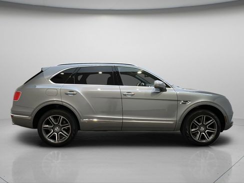 Used 2018 Bentley Bentayga Activity AWD/4WD image 7