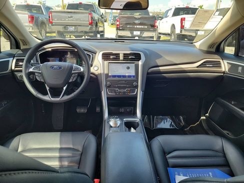 Certified 2020 Ford Fusion SEL FWD image 13