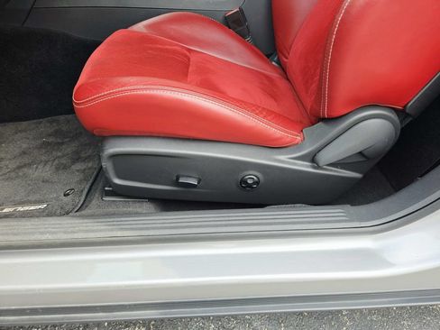 Used 2014 Dodge Challenger SRT8 w/ Harman/Kardon Audio Group RWD image 35