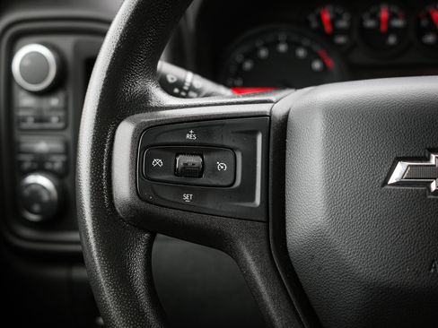 Used 2020 Chevrolet Silverado 1500 Custom Trail Boss w/ Custom Convenience Package image 17