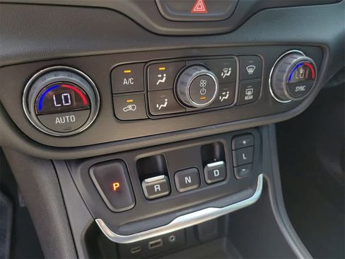 Used 2019 GMC Terrain Denali w/ Driver Alert Package II image 27