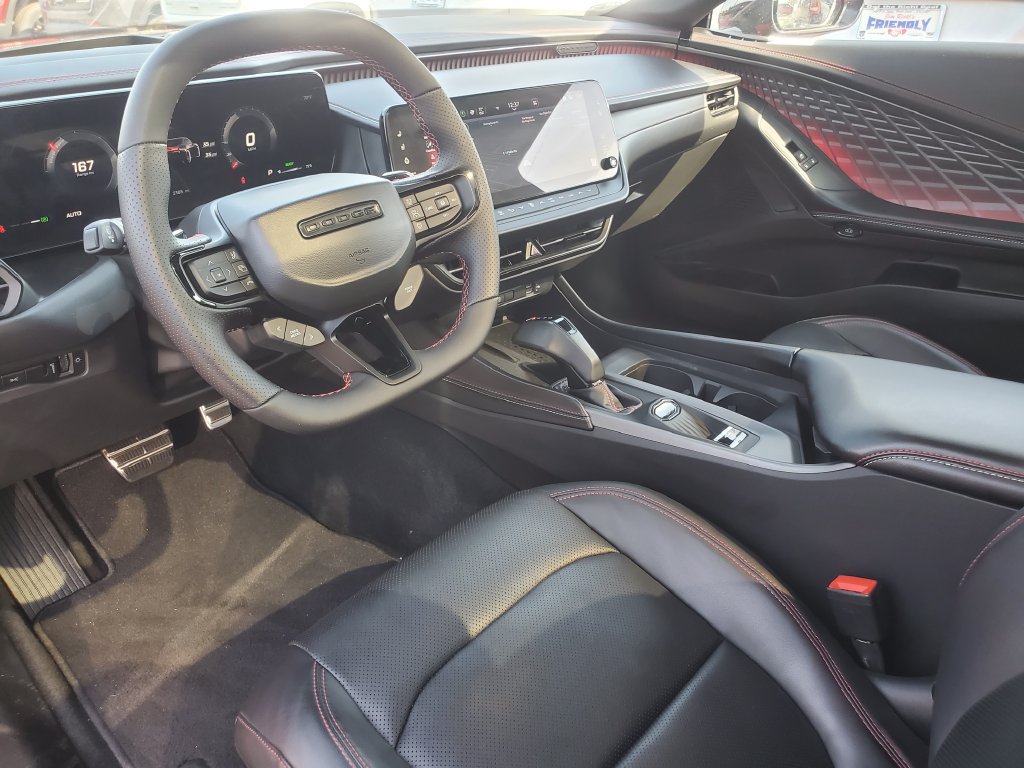 Used 2024 Dodge Charger Daytona R/T w/ Plus Group AWD/4WD image 8