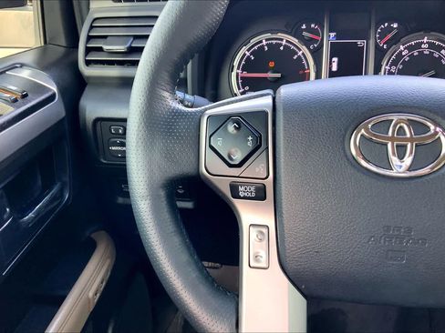 Used 2024 Toyota 4Runner Limited image 23
