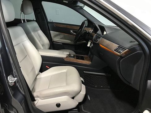 Used 2010 Mercedes-Benz E 350 Sedan image 14