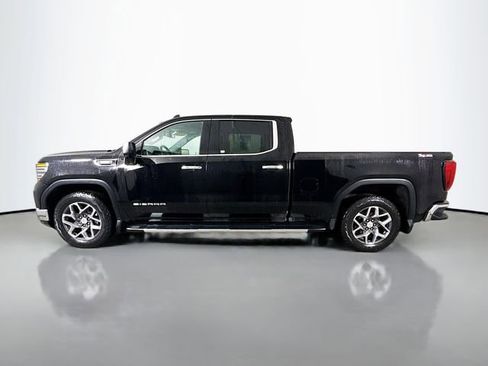 Used 2023 GMC Sierra 1500 SLT w/ SLT Premium Plus Package image 4