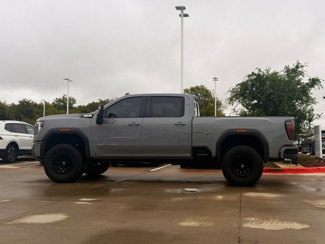 Used 2024 GMC Sierra 2500 AT4 w/ AT4 Premium Plus Package AWD/4WD image 4