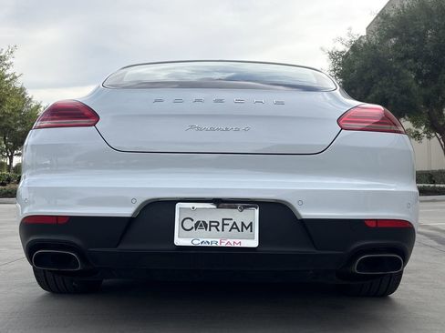 Used 2016 Porsche Panamera 4 Edition image 10
