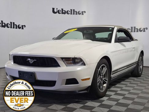 Used 2012 Ford Mustang Premium RWD image 3