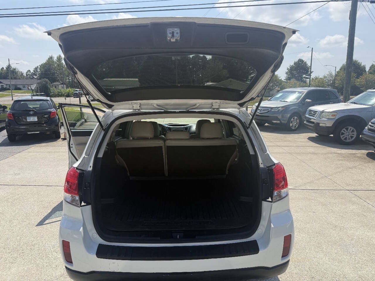 Used 2010 Subaru Outback 2.5i Premium w/ Popular Equipment Group 1A AWD/4WD image 23