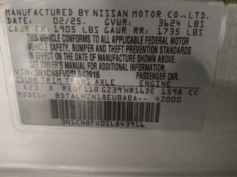 Used 2025 Nissan Versa SR w/ Trunk Package FWD image 33