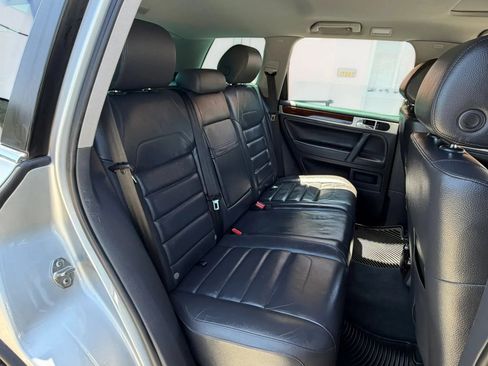 Used 2008 Volkswagen Touareg V6 AWD/4WD image 23