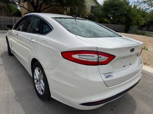 Used 2014 Ford Fusion SE w/ Equipment Group 202A image 14