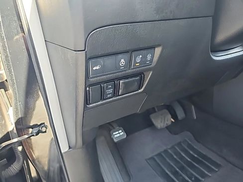 Used 2020 Nissan Armada Platinum w/ Captain's Chairs Package image 42