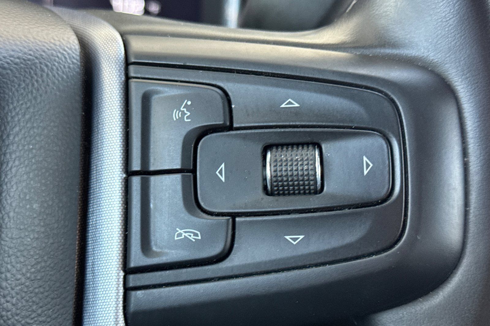 Certified 2025 GMC Sierra 1500 SLT AWD/4WD image 27