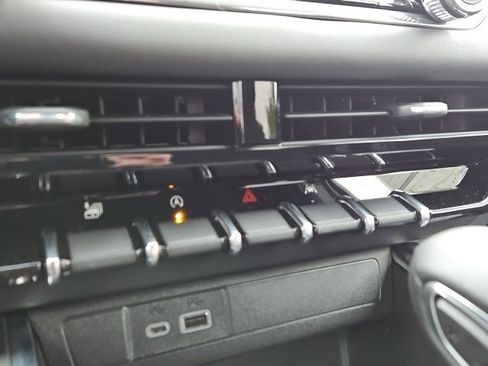 New 2026 GMC Canyon Elevation w/ Convenience Package image 36