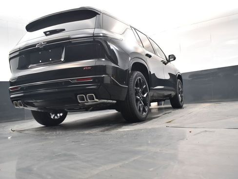 New 2026 Chevrolet Traverse RS w/ LPO, Floor Liner Package image 16