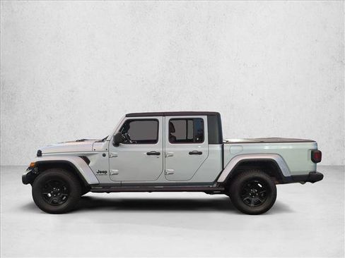 Used 2022 Jeep Gladiator Sport AWD/4WD image 9